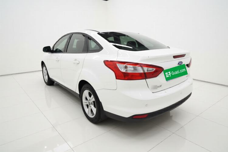 Used Ford Focus 2012 Sedan 1.6L Automatic Fashion Edition

