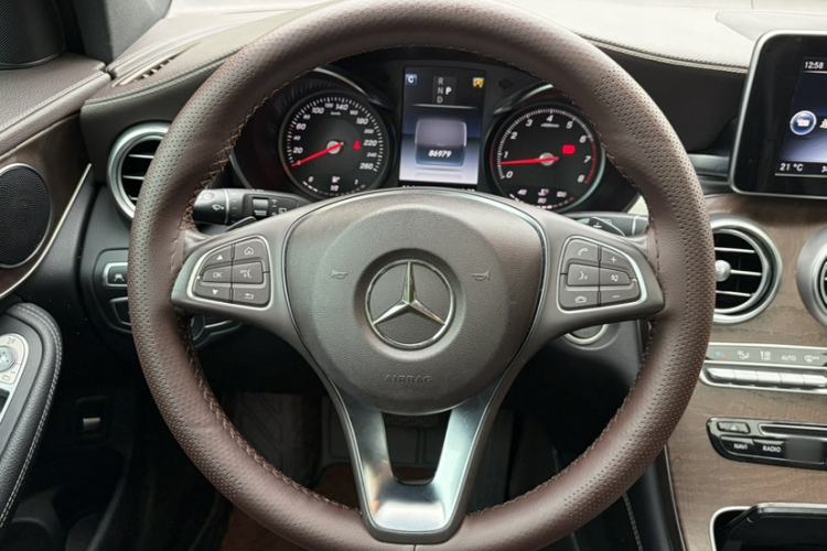 Used Mercedes-Benz GLC 2017 GLC 300 4MATIC Sport Edition Steering Wheel