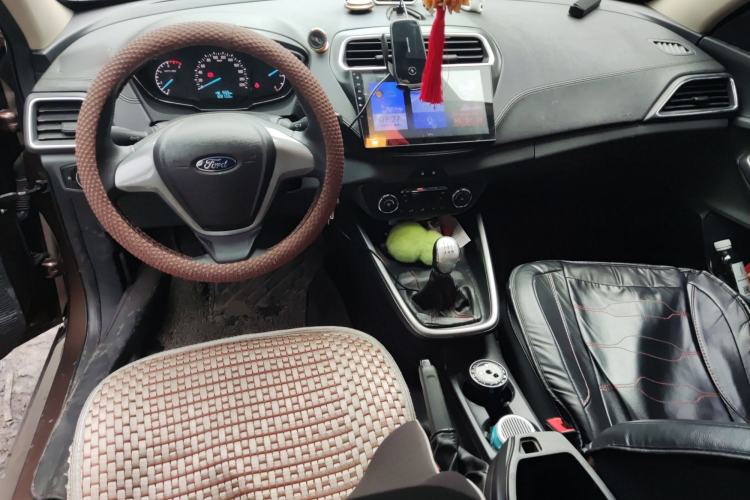 Used Ford Escort 2015 1.5L Manual Fashion Edition