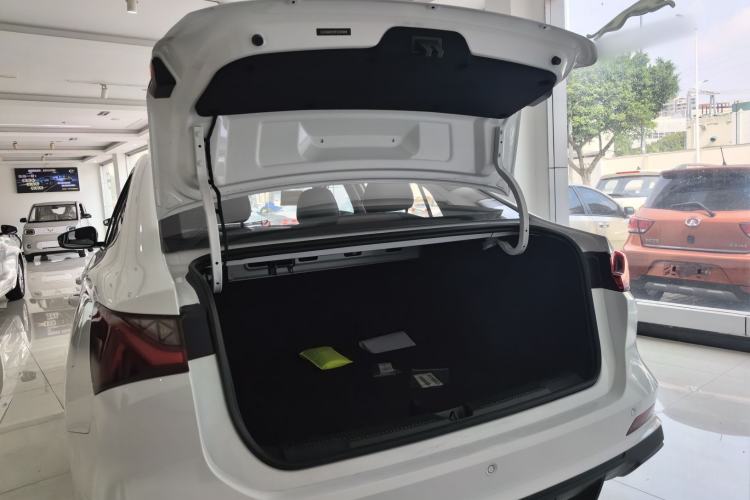 Used Roewe i5 2026 Model 1.5L CVT Luxury Version