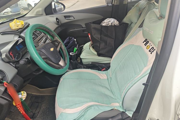 Used Chevrolet Aveo Sonic 2011 Sedan 1.4L MT SL