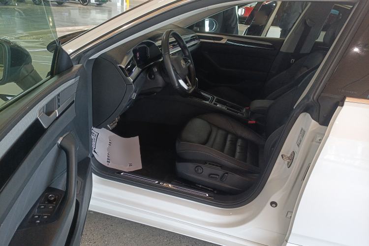 Used Volkswagen FAW-Volkswagen CC 2021 380TSI Striking Edition
