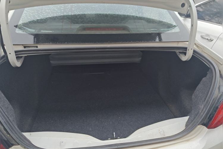 Used Peugeot 301 2014 1.6L Manual Comfort Edition Trunk