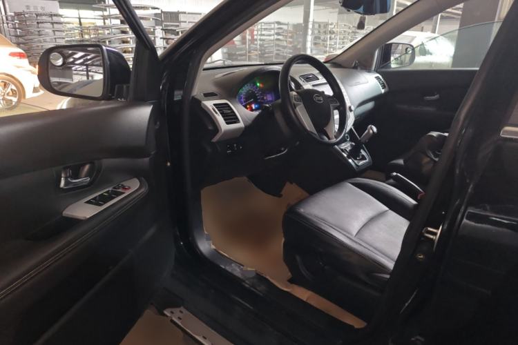 Used BYD S6 2014 2.0L Manual Luxury 5-Seater