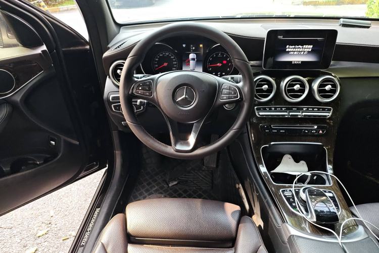 Used Mercedes-Benz GLC 2019 GLC 260 L 4MATIC Dynamic Model