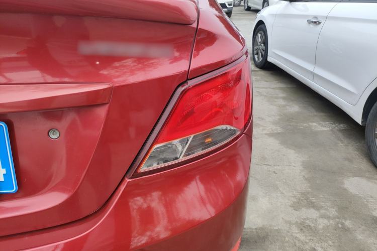 Used Hyundai Verna (older generation) 2016 1.4L Manual Smart GLS Trim Exterior 3