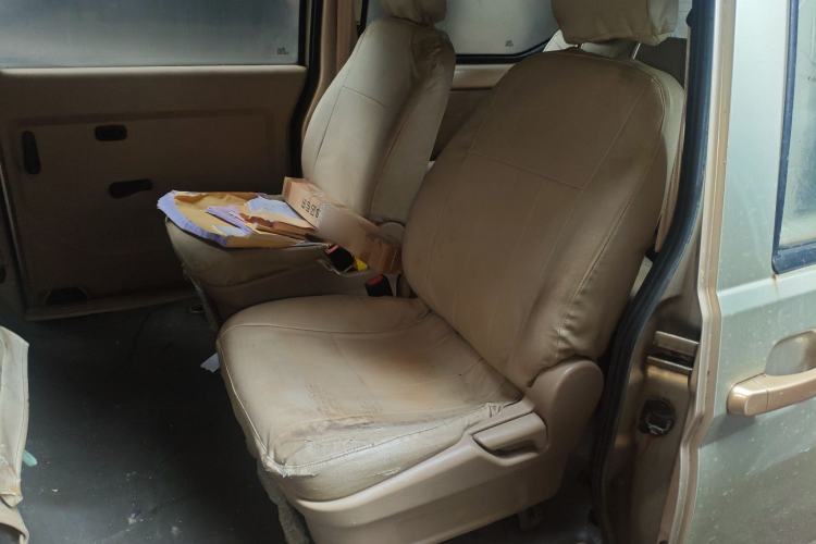 Used Wuling Rongguang 2014 1.2L S Standard Model