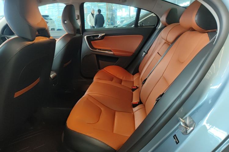 Used Volvo S60 2018 S60L T4 Smart & Ambitious Edition