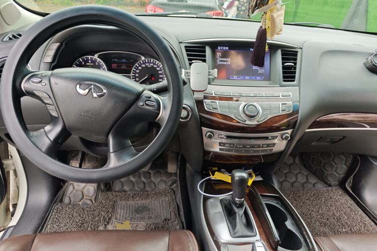 Used Infiniti QX60 2014 2.5 S/C Hybrid Two-Wheel Drive Excellence Edition
