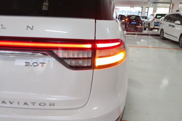 Used Lincoln Aviator 2021 3.0T V6 Four-Wheel Drive Zunya Edition
