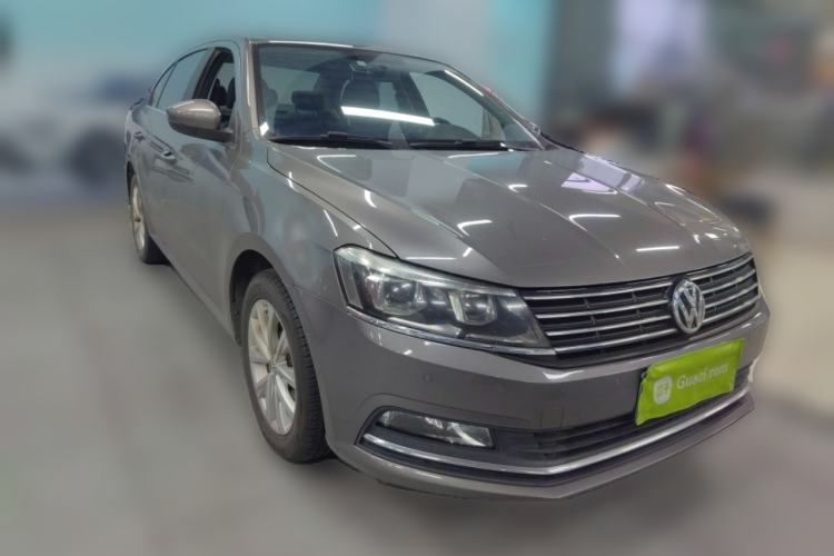 Used Volkswagen Lavida 2017 1.6L Automatic Comfort Edition Front Right 45 Deg