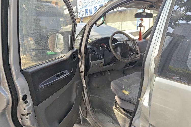 Used FORTHING Lingzhi 2013 M5 Q7 2.0L 7-Seater Long-Wheelbase Comfort Model
