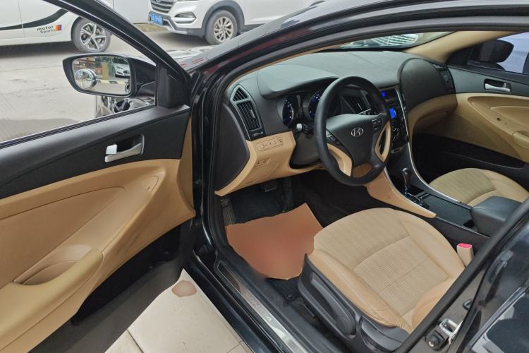 Used Hyundai Sonata 2011 2.0L Automatic Leading Edition Driver Seat