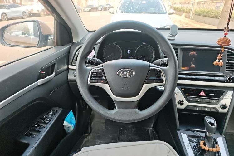 Used Hyundai Elantra (6th Generation / Lingdong) 2016 1.6L Automatic ZhiXuan – Elite Version Steering Wheel