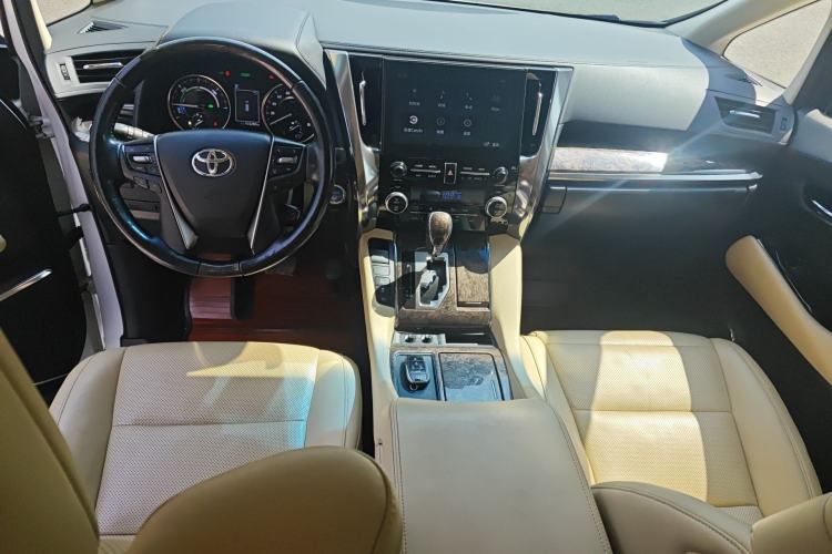 Used Toyota Alphard 2021 Dual-Motor 2.5L Premium Edition Center Console