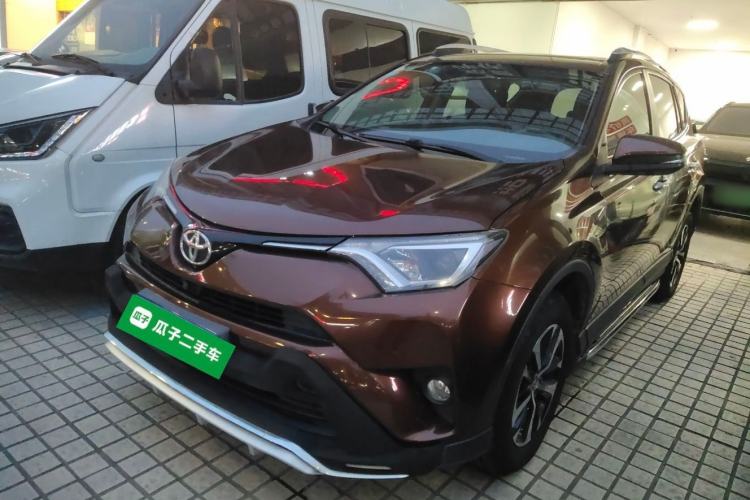 Used Toyota RAV4 2016 2.0L CVT Two-Wheel Drive Fashion Edition China V Standard