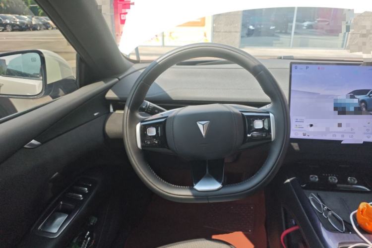 Used Deepal L07 2024 230Max Qiankun Intelligent Driving ADS SE Range-Extended Version Steering Wheel