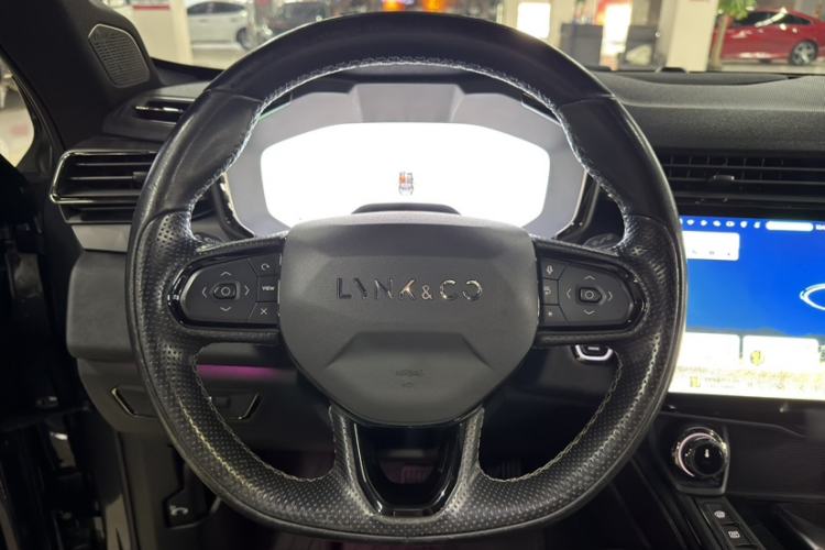 Used Lynk & Co 01 2023 1.5TD EM-F PM Interior 7