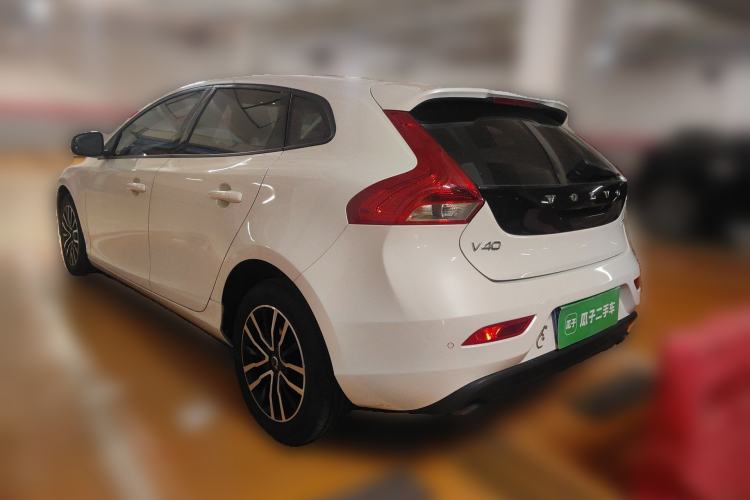 Used Volvo V40 2017 T3 Zhiyi Edition