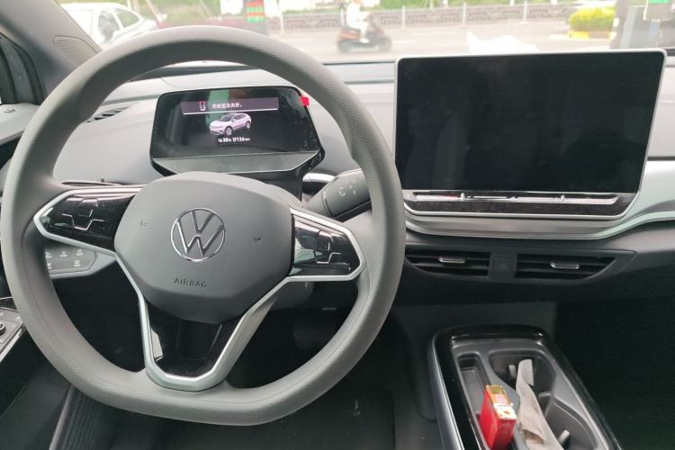 Used Volkswagen ID.4 CROZZ 2025 Pure Edition Center Console