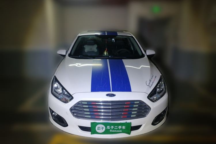 Used Ford Escort 2015 1.5L Automatic Fashion Model Front