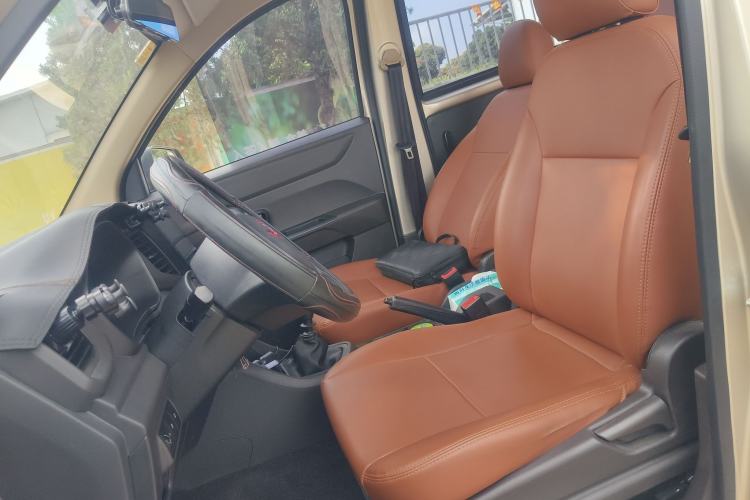 Used Wuling Hongguang V 2022 1.5L Jingqu Version Hydraulic Power Steering LAR