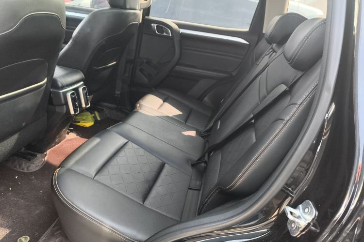 Used Haval DARGO 2021 Revised Version 1.5T DCT Two-Wheel Drive "Mǎquǎn" Edition Left Rear Seat