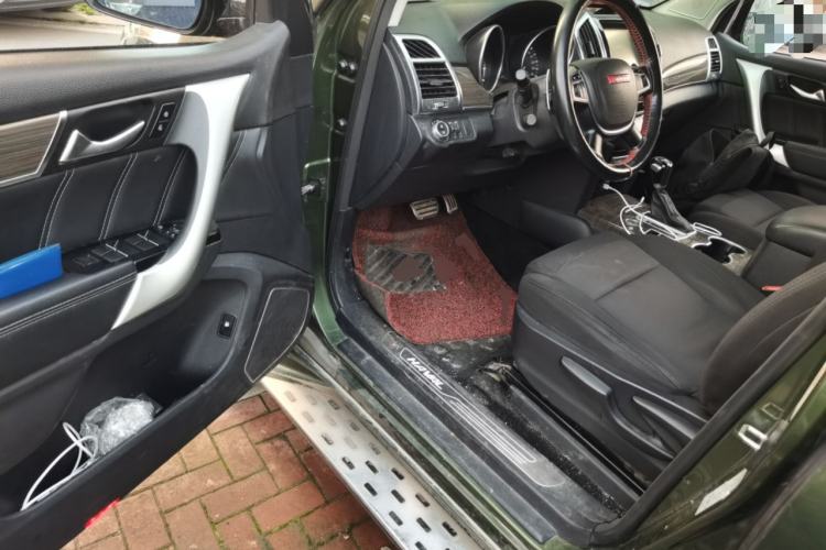 Used Haval H9 2015 2.0T Four-Wheel Drive Standard Model 7 Seats
