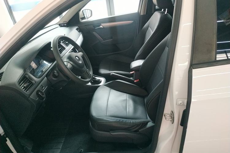 Used Volkswagen Lavida 2013 Revised Classic 1.6L Automatic Fashion Edition Left Front Seat