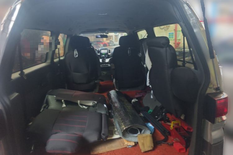 Used FORTHING Lingzhi 2014 M5 Q3 2.0L 7-seat Long-Wheelbase Comfort Version