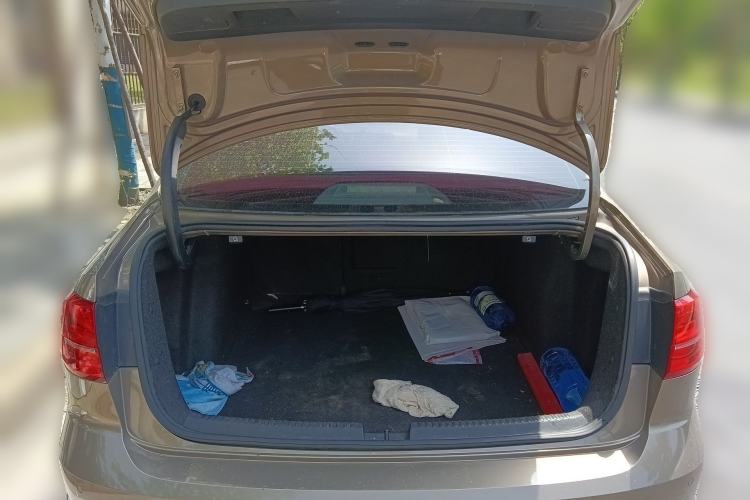 Used Volkswagen Sagitar 2017 1.6L Automatic Comfort Model Trunk