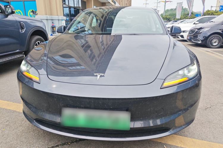 Used Tesla Model 3 2023 Long-Range All-Wheel-Drive Version
