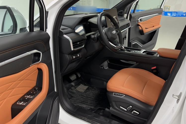 Used Geely Auto Haoyue L 2024 2.0T DCT Flagship Version
