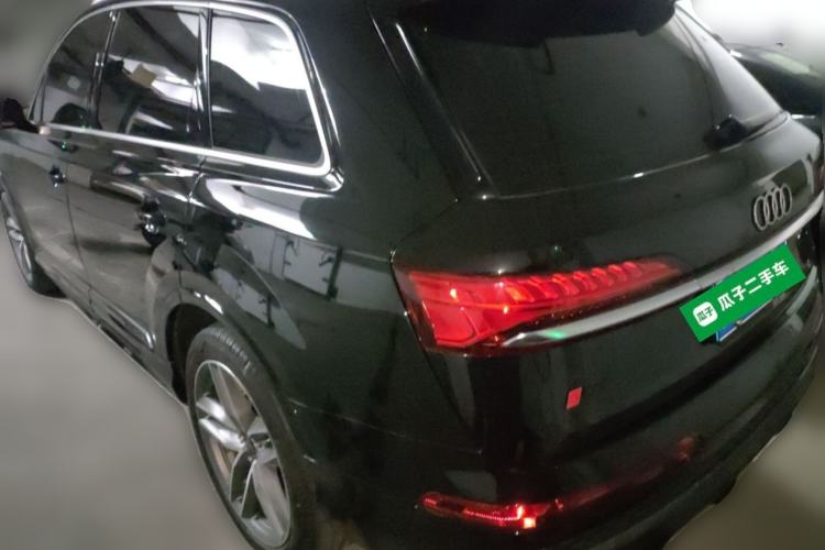 Used Audi Q7 2024 55 TFSI quattro S line Sport model