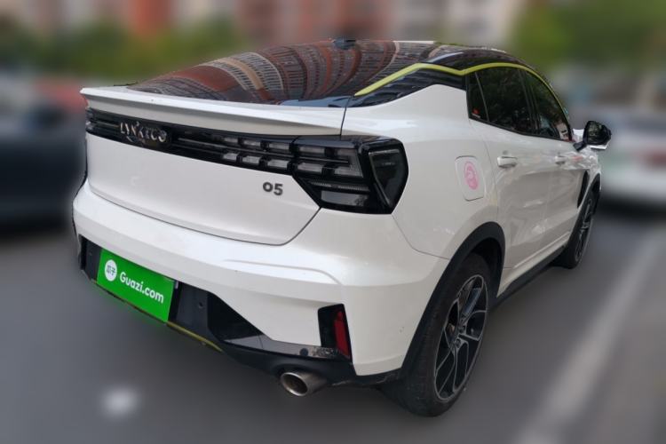 Used Lynk & Co 05 2020 2.0TD Two-Wheel Drive Shine Halo Rear Right 45 Deg