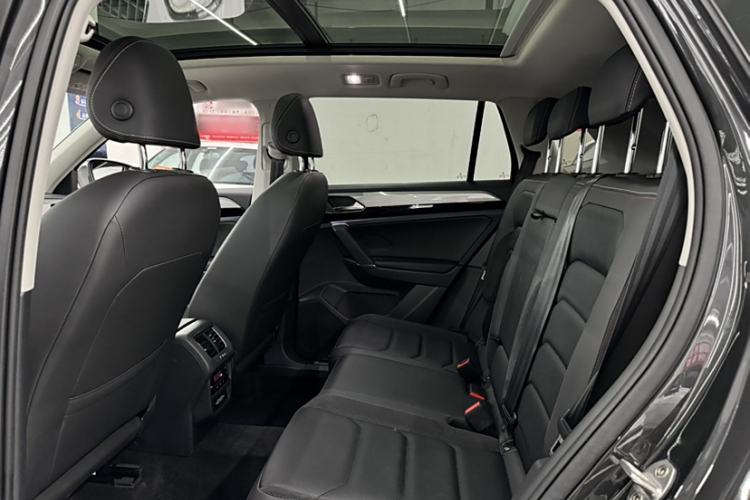 Used Volkswagen Tayron 2020 330TSI Two-Wheel Drive Luxury Smart Connectivity Version