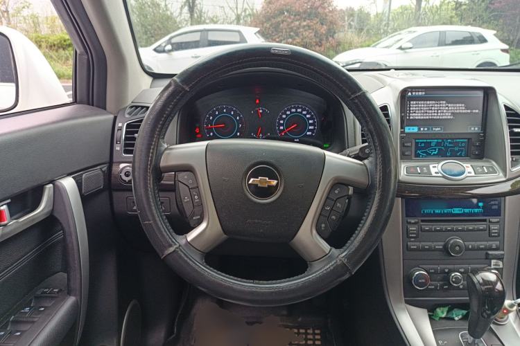 Used Chevrolet Captiva 2014 2.4L 4x4 Flagship Edition 7 Seats
