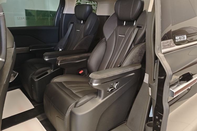 Used Hongqi HQ9 PHEV 2024 2.0T Four-Wheel Drive Business Edition Left Rear Seat