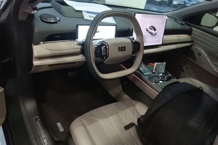 Used Geely Galaxy 8 2025 130km EM-P Starship Edition
