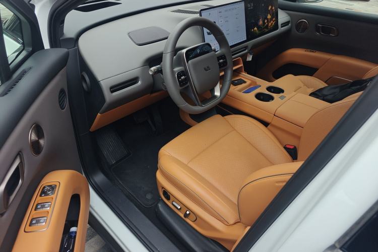 Used Li Auto i8 2025 Model Standard Version Driver Seat