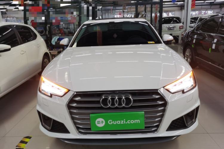 Used Audi A4L 2019 40 TFSI Fashion Edition China VI Emission Standard