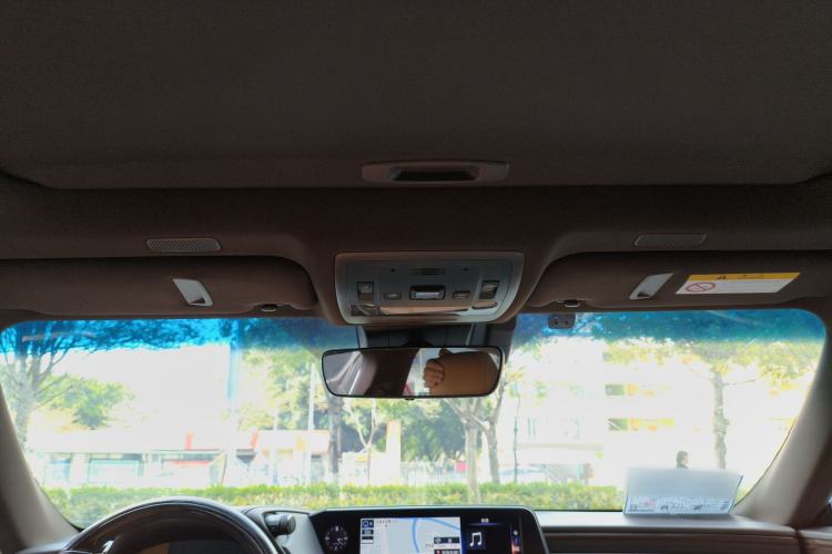 Used Lexus ES 2020 300h Executive Edition
