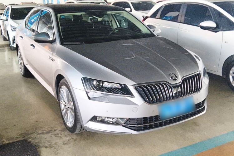 Used Skoda Superb 2018 TSI380 DSG Flagship Edition China V Standard Front Right 45 Deg