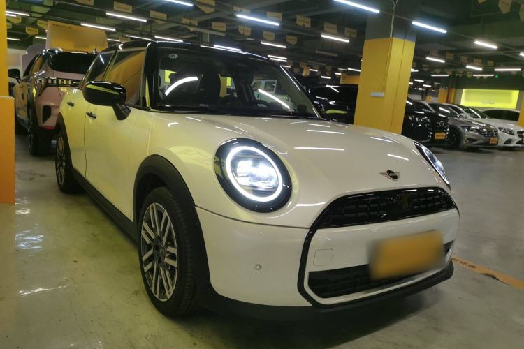 Used MINI MINI 2025 1.5T COOPER Classic Edition Five-Door Version