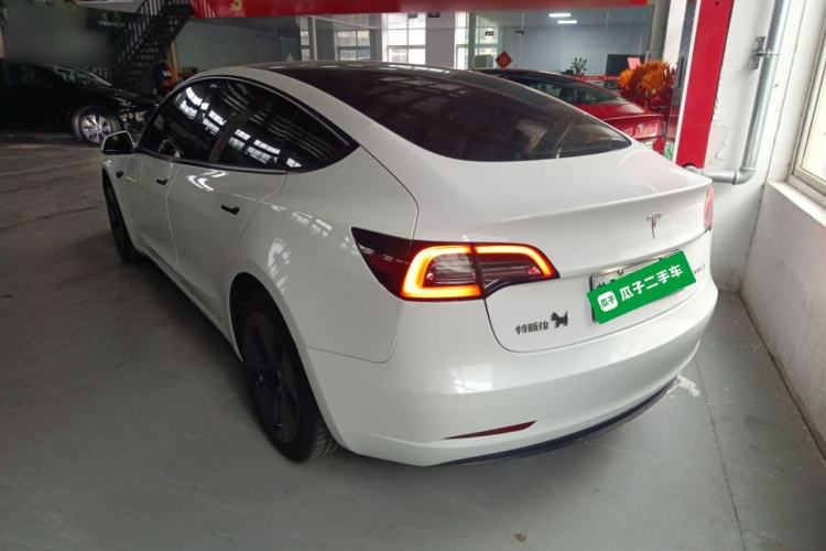 Used Tesla Model 3 2022 Rear-Wheel-Drive Version Exterior 2