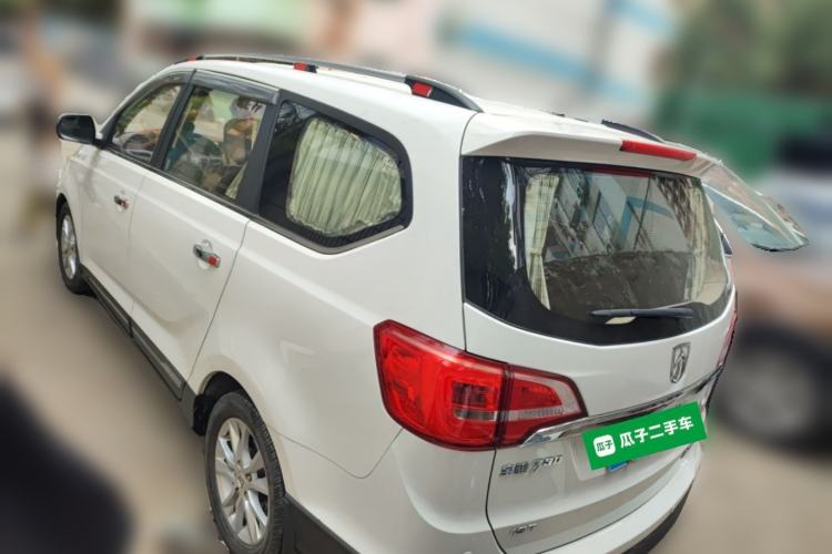 Used Baojun 730 2016 1.5T Manual Comfort Version 7 Seats