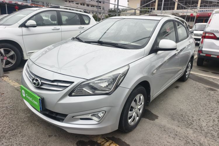 Used Hyundai Verna (older generation) 2014 1.4L Manual Smart GLS Trim