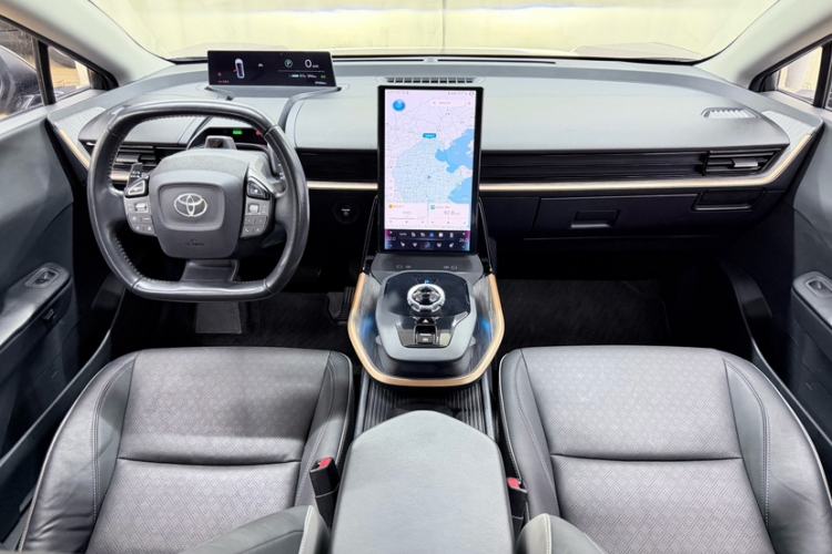 Used Toyota bZ3 2023 616 km Long-Range PRO Interior 1