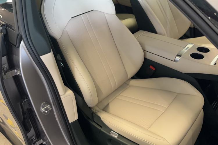 Used Xiaomi Auto YU7 2025 Ultra-Long Range Rear-Wheel Drive Version
