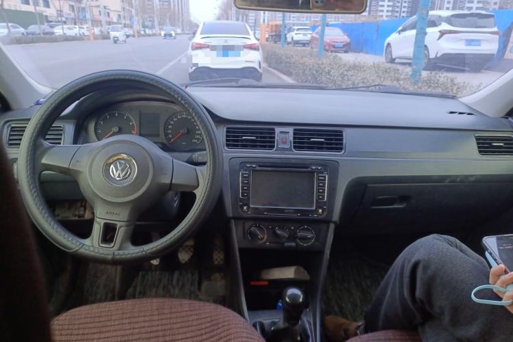 Used Volkswagen Santana 2013 1.4L Manual Fashion Edition Center Console